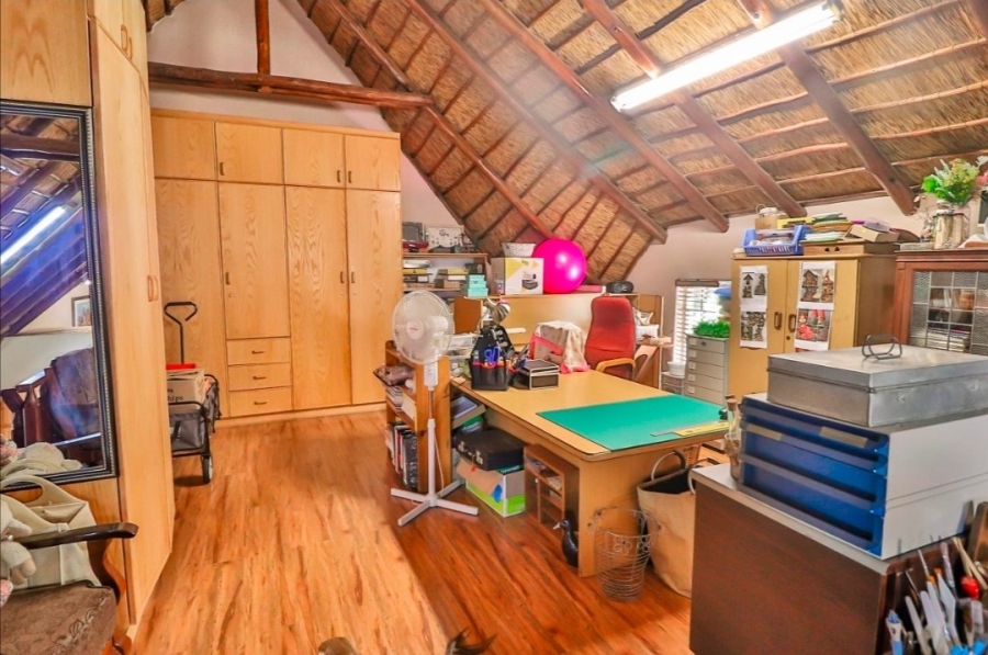 3 Bedroom Property for Sale in Flamwood North West